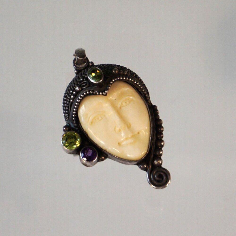 Designer Vintage Sagen Face Pendant Sterling Silver Peridot and Amethyst